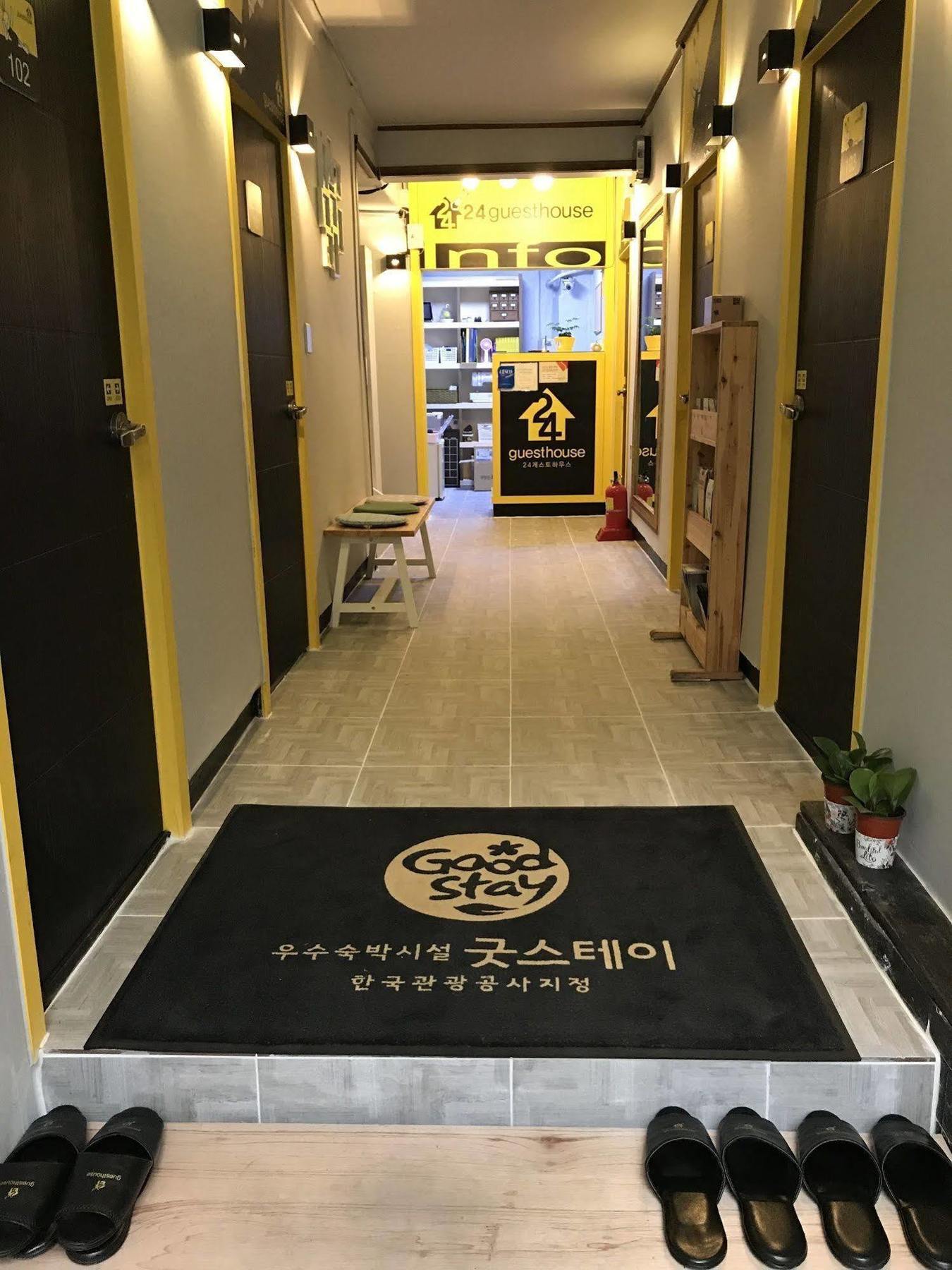 24 Guesthouse Jongno Tower Seoul Eksteriør bilde